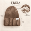 FREJA mått och material: längd 27 cm, bredd 20 cm, mudd 10 cm, kashmirblandning utanpå och foder i 100 % mullbärssilke