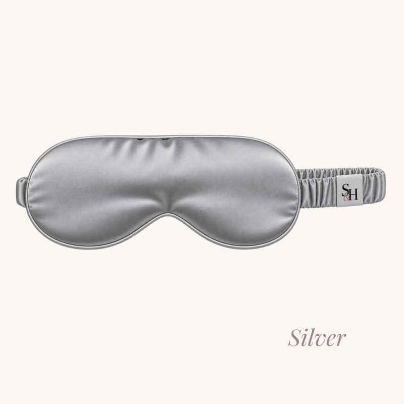 VILA sovmask i silke i färgen Silver